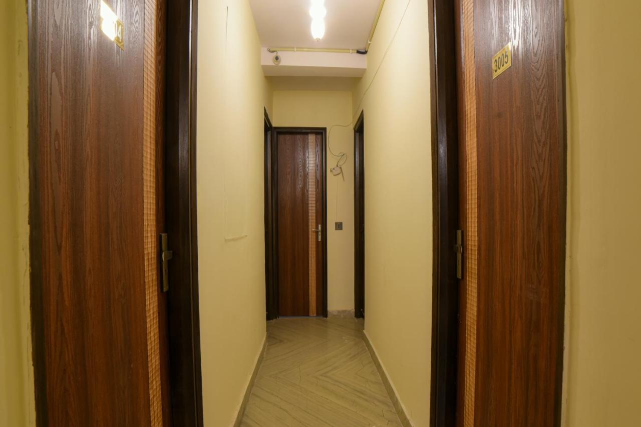 The Twenties Kamla Nagar Hotel New Delhi Exterior photo